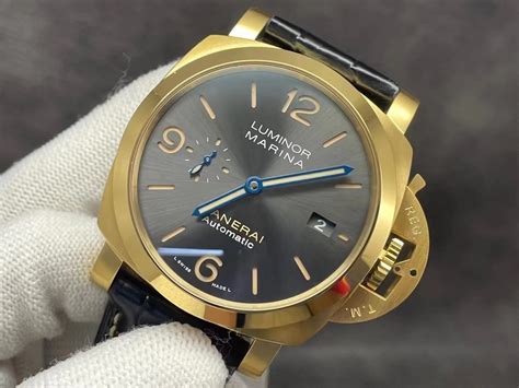 panerai luminor marina rubber replica|how to spot a panerai movement.